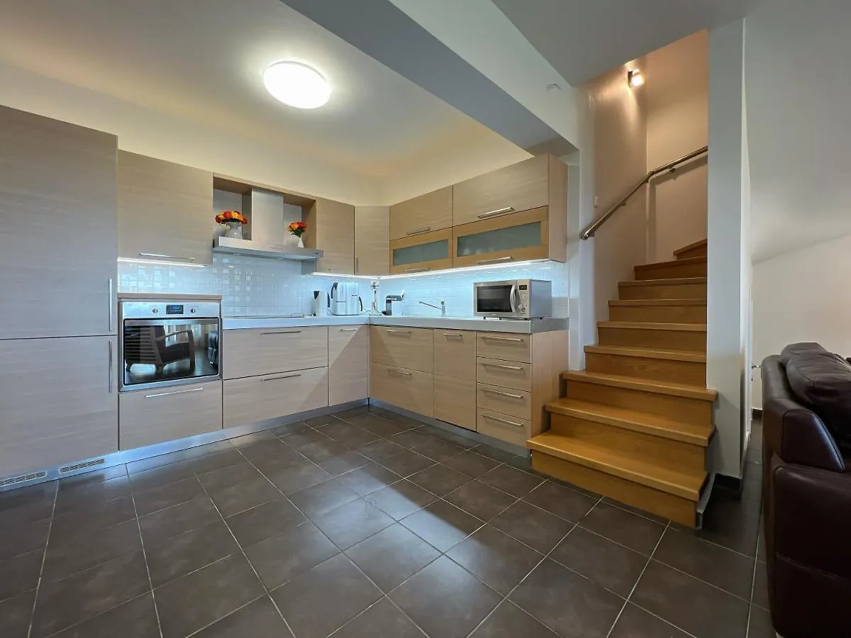 Sunrise Luxury Villa Nea Roda 0*,